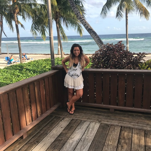 Meet your Posher, Alyssa - Picture 12 of 12